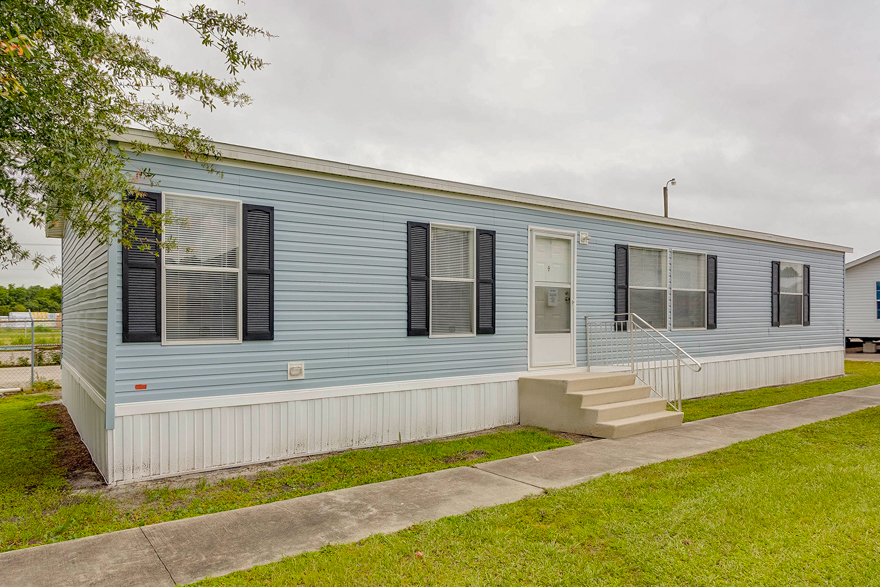 Burchwood-Wesley-Bell-Creek-Riverview-R4563A-exterior-1