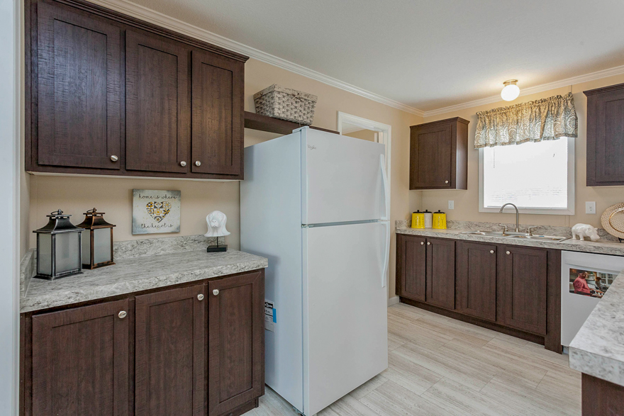 Burchwood-Wesley-Bell-Creek-Riverview-R4563A-kitchen-6