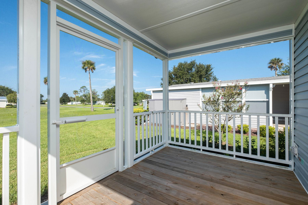 Hinckley-Mayside-RH1351A-Exterior-Back-Porch-1-Trinity