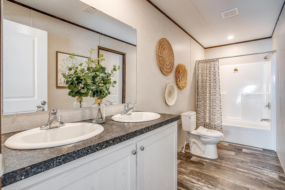 Lawton -Bensing-Prime-3272H-Primary-Bath